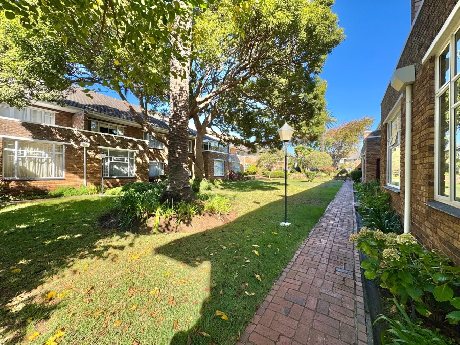 2 Bedroom Property for Sale in Kenilworth Western Cape